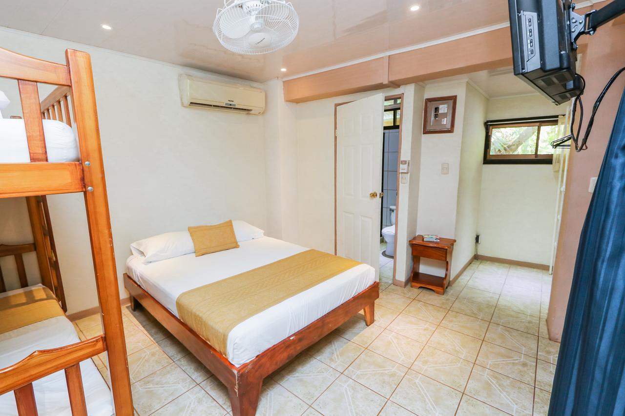 Hotel Flor Blanca Manuel Antonio Exteriör bild