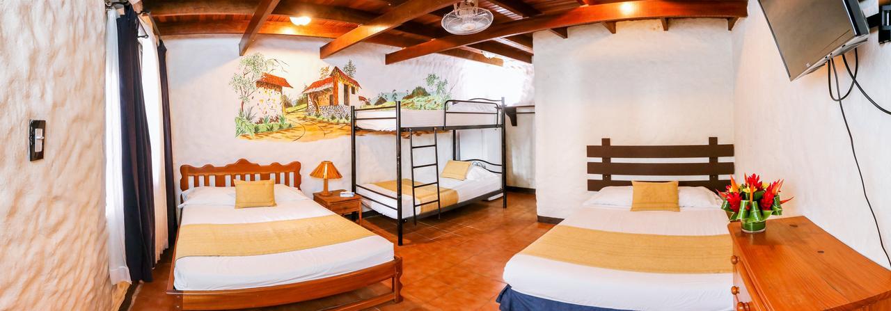 Hotel Flor Blanca Manuel Antonio Exteriör bild