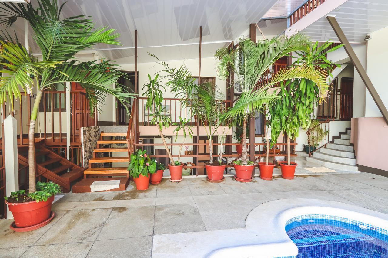 Hotel Flor Blanca Manuel Antonio Exteriör bild