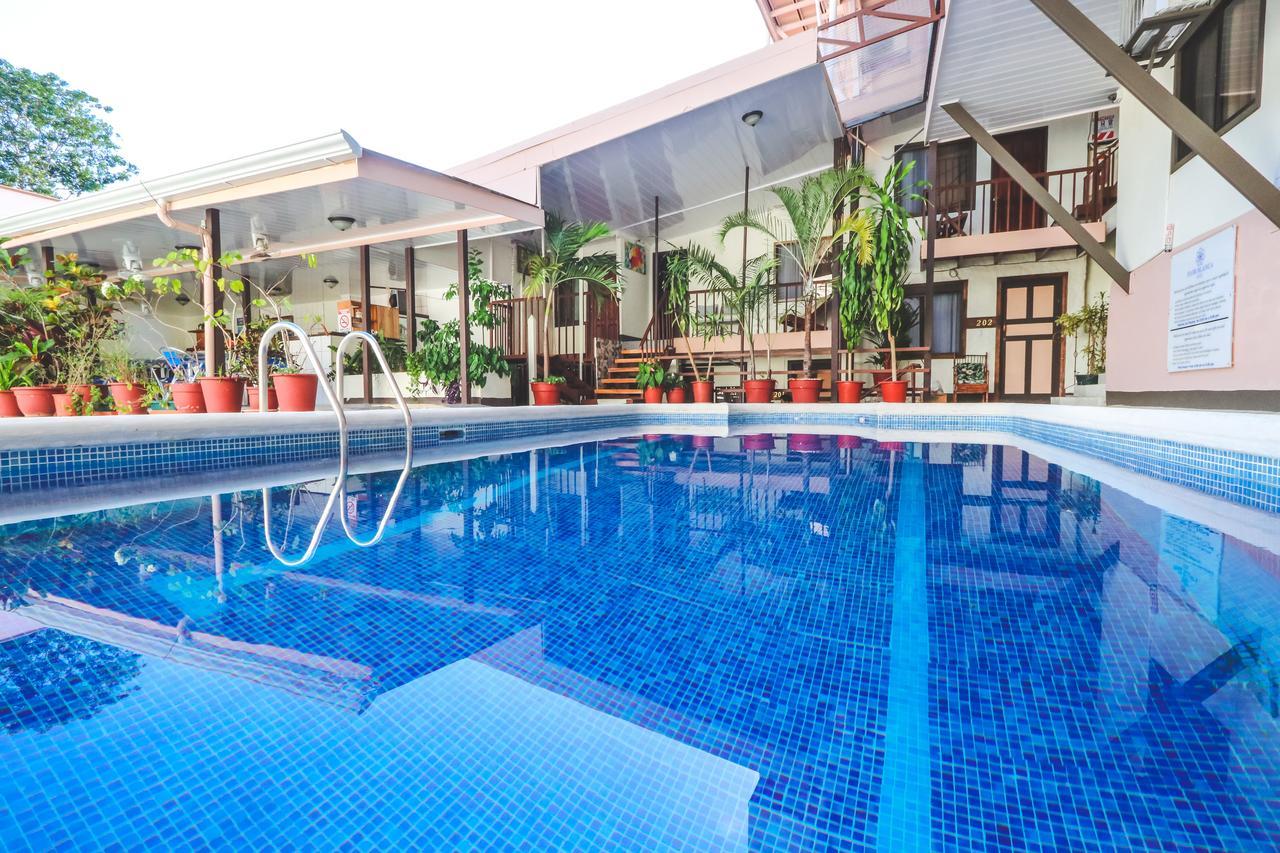 Hotel Flor Blanca Manuel Antonio Exteriör bild