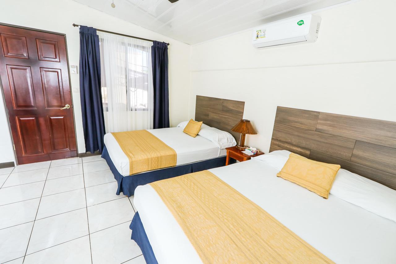 Hotel Flor Blanca Manuel Antonio Exteriör bild