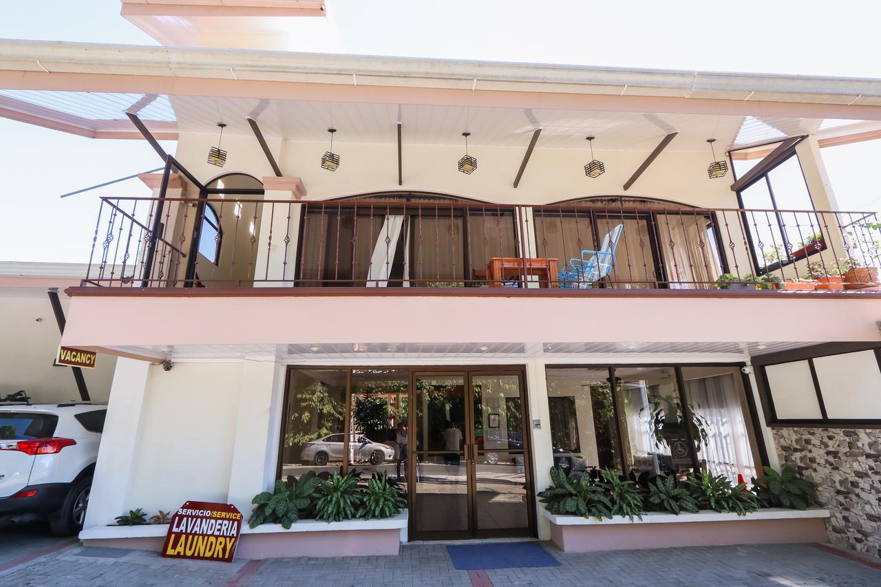 Hotel Flor Blanca Manuel Antonio Exteriör bild