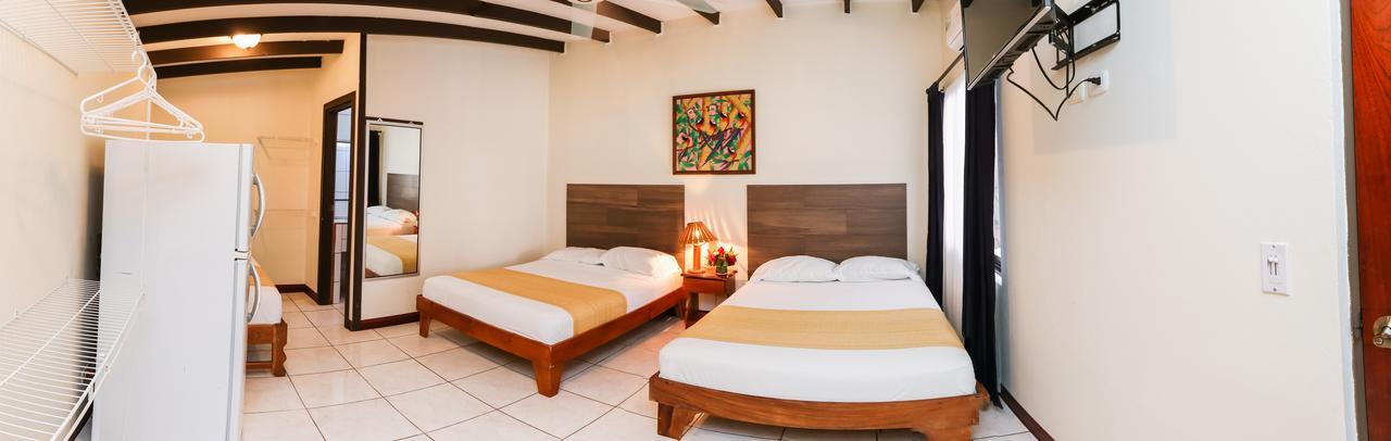 Hotel Flor Blanca Manuel Antonio Exteriör bild