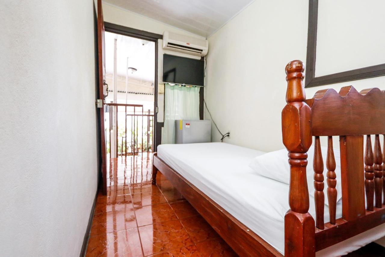 Hotel Flor Blanca Manuel Antonio Exteriör bild